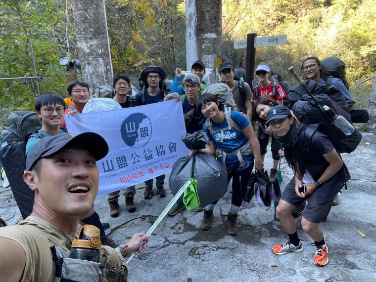 happyvolunteers